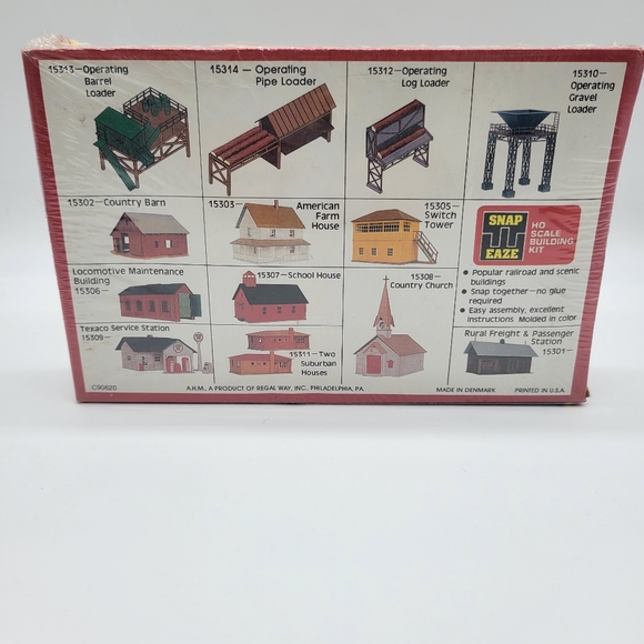 HO Scale Operating Log Loader - Picture 4 of 6